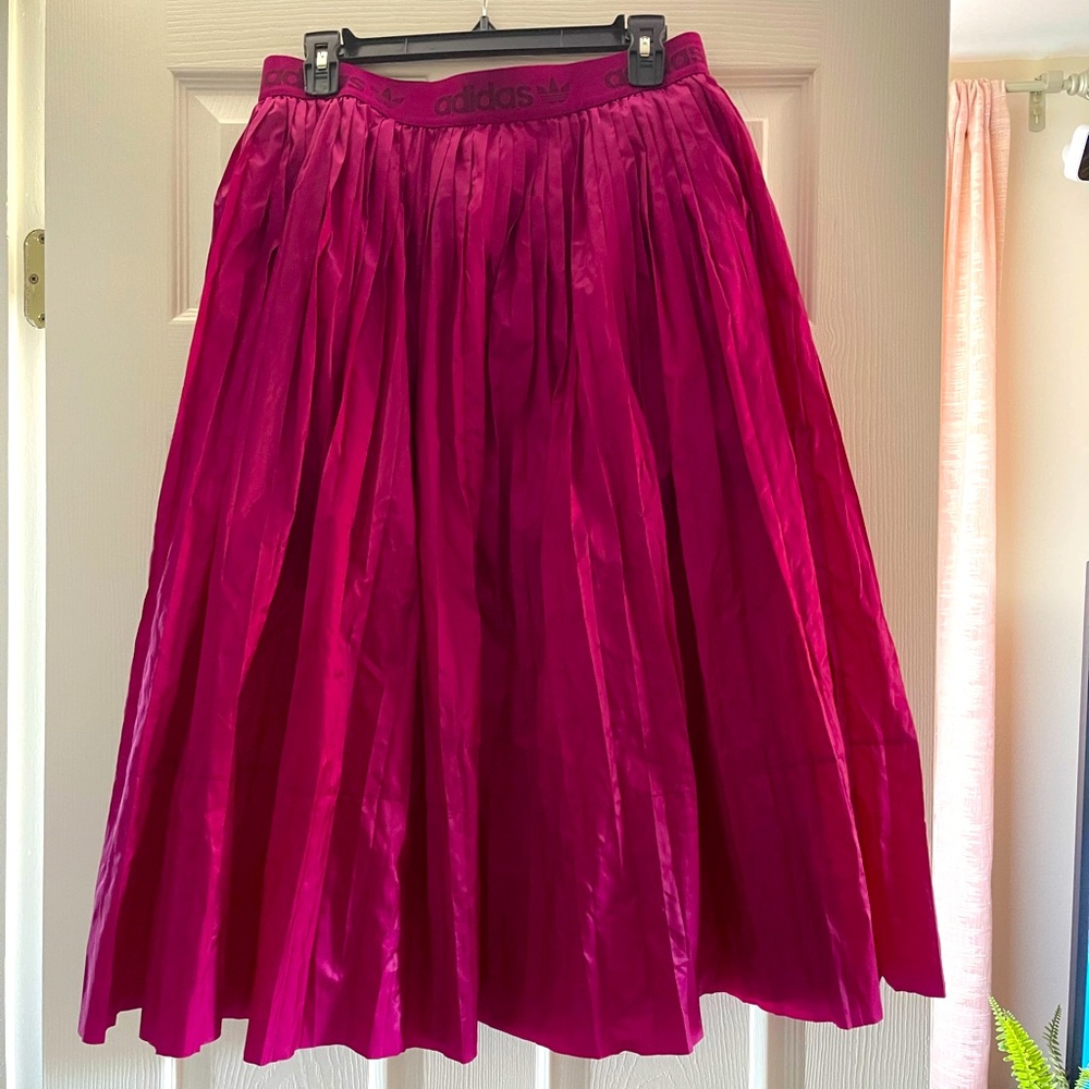Adidas pleated skirt in Berry Size Large